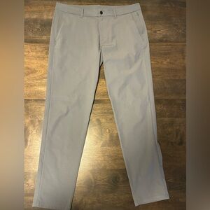 Lululemon Commission Pant Classic Fit 36x32 (size tag removed). Dark Gray